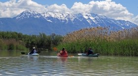 kayaks on Jordan River